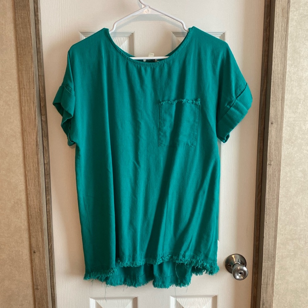 Umgee Frayed Top